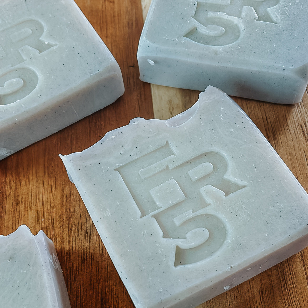 HANDCRAFTED TALLOW SOAP - GARDEN AIR